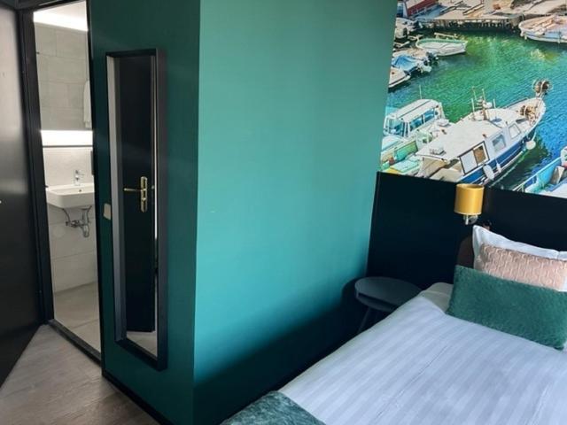 Boutique Hotel De Valk 范肯斯沃德 外观 照片