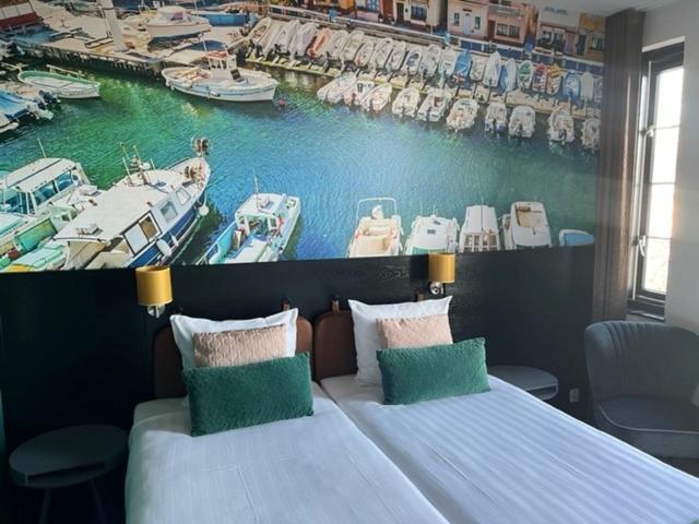Boutique Hotel De Valk 范肯斯沃德 外观 照片